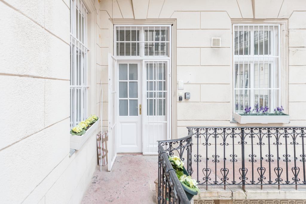 Sara'S Apartment بودابست المظهر الخارجي الصورة